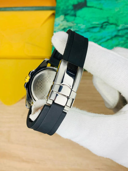 Imported™~High Quality Rubber Belt Black Dial Golden Case 🎁